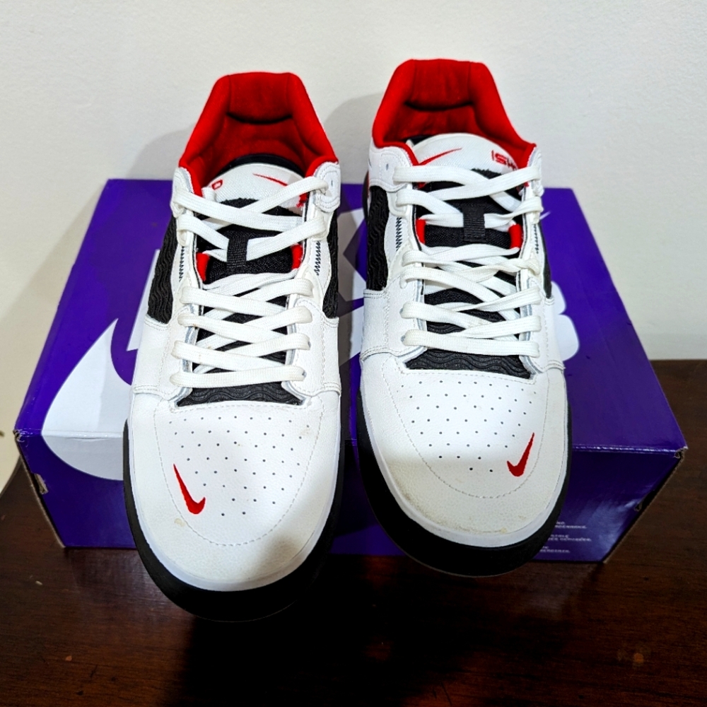Nike SB Ishod PRM L men's size 11 white, black-university red